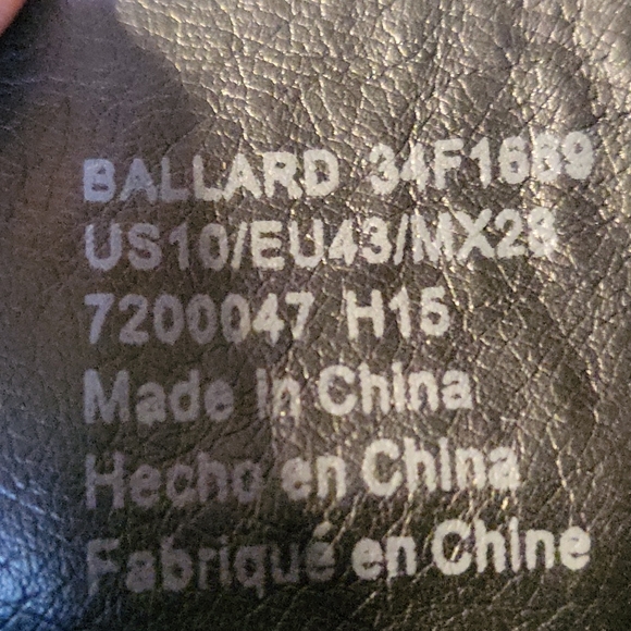 Calvin Klein - Picture 10 of 11